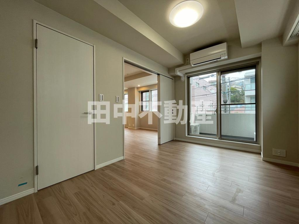 ミリアレジデンス高輪の居間・リビング