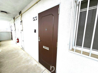 【玄関】 | シティコーポ倖 | 収納もある玄関です