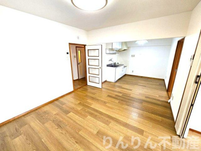 【居間・リビング】 | シティコーポ倖 | ゆったりとしたリビングです