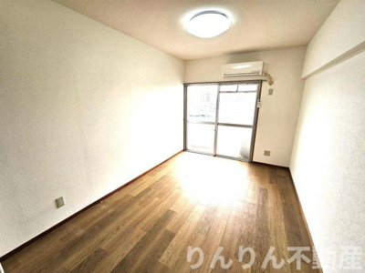 【洋室】 | シティコーポ倖 | 個人の部屋や寝室として使える洋室です