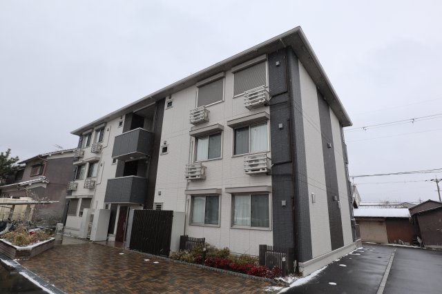 エストレヤの外観