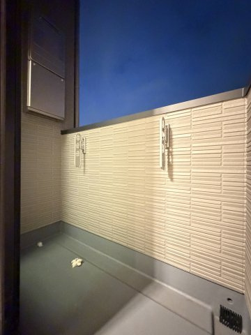 ハーモニーテラス墨江のバルコニー