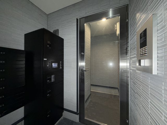 ハーモニーテラス墨江のエントランス