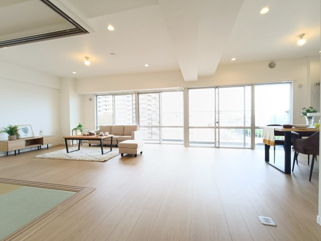 パークフィールドみさとテラ・ウェスト2街区２号館　の居間・リビング|使いやすいリビングです