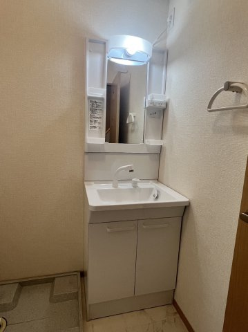 アルカディアの独立洗面台