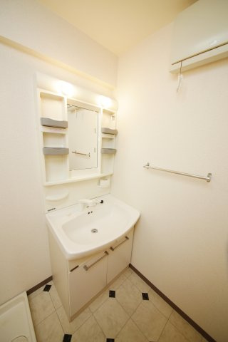 CASA ESTA VIVOの独立洗面台