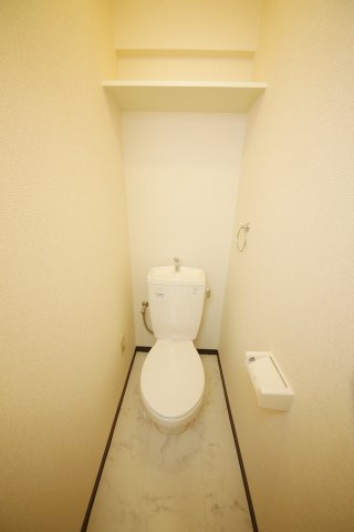 CASA ESTA VIVOのトイレ