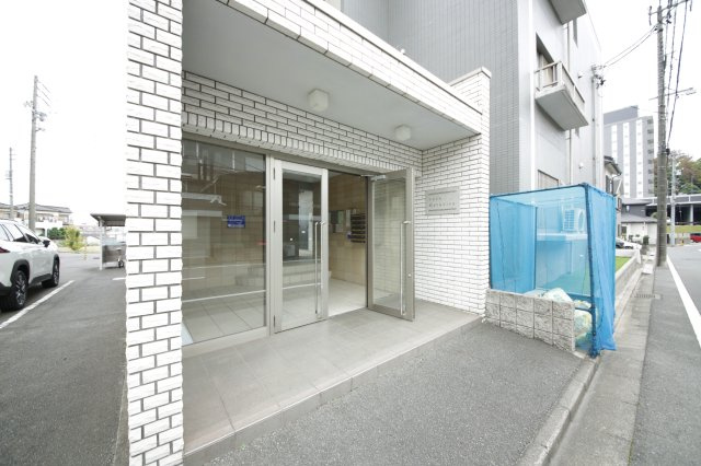 CASA ESTA VIVOのエントランス