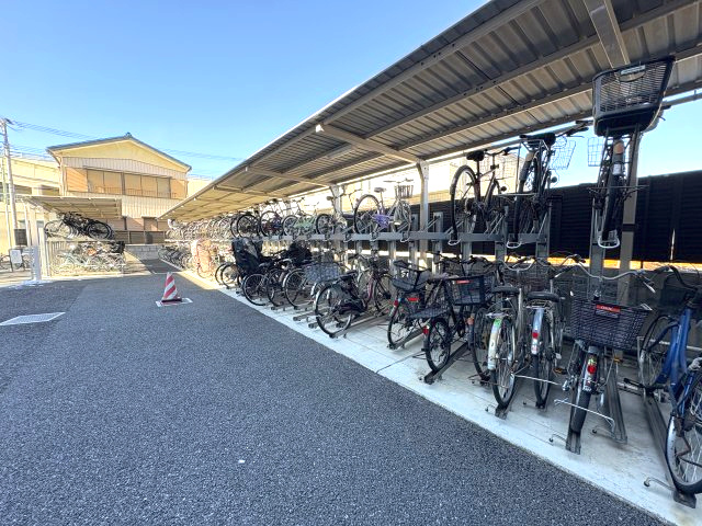 ハイラーク戸田公園の駐輪場