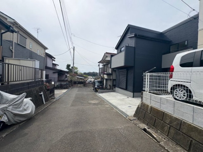 【外観】 | 瀬谷区中屋敷1丁目新築戸建/カースペース2台/南側道路/陽当り良好