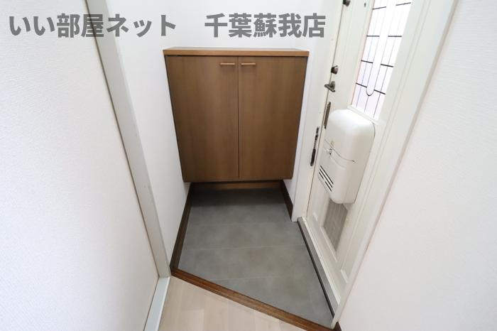 ファーストターフ鎌取　Ｂの玄関|玄関です