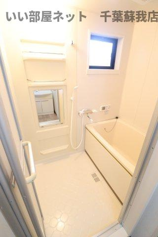ファーストターフ鎌取　Ｂの浴室|きれいなお風呂です