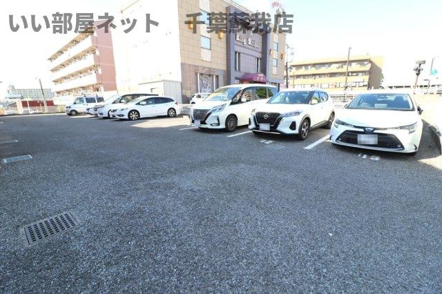 ファーストターフ鎌取　Ｂの駐車場|駐車場があります