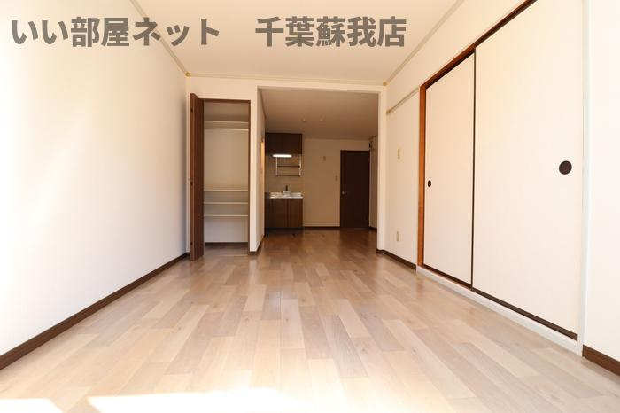 ファーストターフ鎌取　Ｂの居間・リビング|おしゃれな居間です