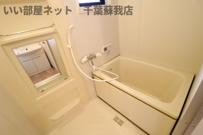 ファーストターフ鎌取　Ｂの浴室|落ち着いた空間のお風呂です