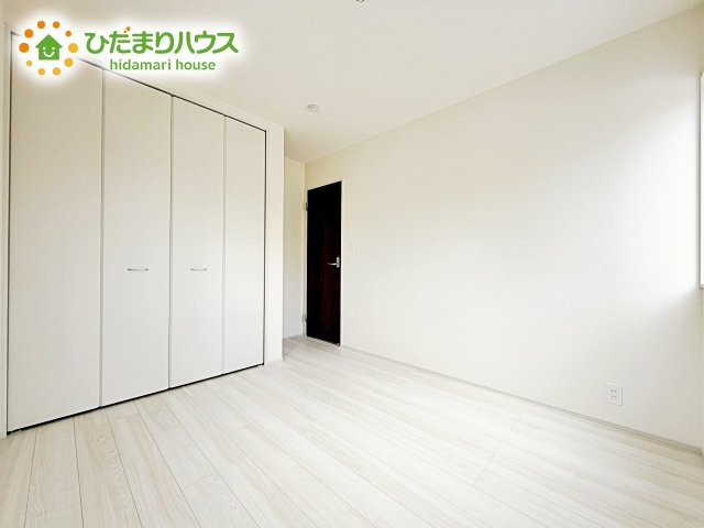 【洋室】 | ひたちなか市八幡町2期　新築戸建 | 机にベットを置けば子供部屋の完成です！