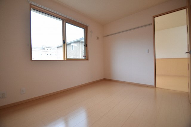 トップⅤの居間・リビング|リビング横洋室