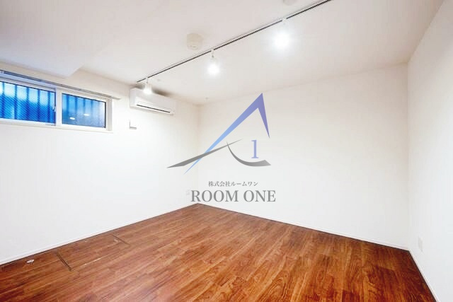 Ｇｌａｎｐａｒｋ池之端の内装