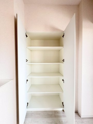 リーフシティ市川　ザ・レジデンスの収納|※写真は同間取りの別部屋です。