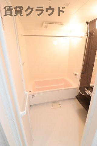 オーシャンビュー壱番館の浴室|落ち着いた空間のお風呂です