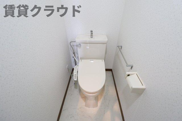 オーシャンビュー壱番館のトイレ|シンプルで使いやすいトイレです