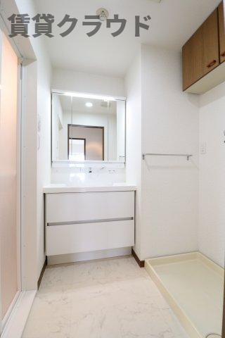 オーシャンビュー壱番館の洗面所|脱衣スペースもあります