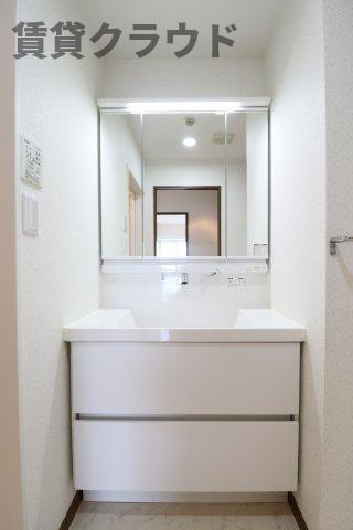 オーシャンビュー壱番館の洗面所|朝の準備に活躍する、洗髪洗面化粧台！