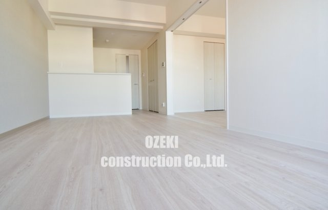 さがみLTレジデンスの居間・リビング