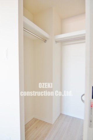 さがみLTレジデンスの収納|寝室にはウォークインクローゼットがあります♪