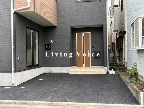 【エントランス】 | 【仲介手数料０円】相模原市南区麻溝台第22　新築一戸建て | 相模原市南区麻溝台第22　新築一戸建て