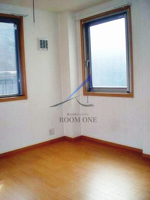 ヴィラフルールの居間・リビング|洋室のお部屋です。