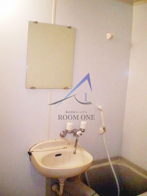 ヴィラフルールの浴室|お風呂です。