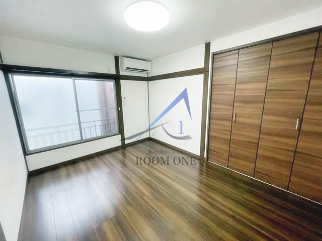 ＢＡＬＩＳＳ　ＳＥＮＤＡＧＩの居間・リビング|洋室のお部屋です。