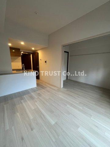 エスリードレジデンス梅田マークスの居間・リビング|ゆったり過ごせる居間です