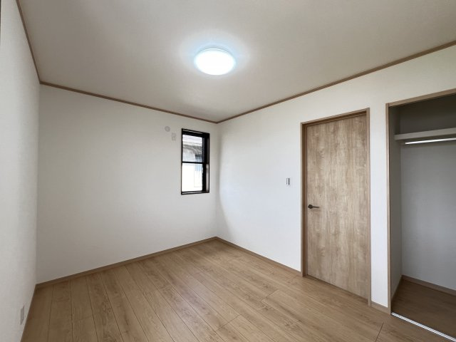 香芝市旭ヶ丘5丁目の洋室|スタンダードな洋室6帖です　クローゼット付き