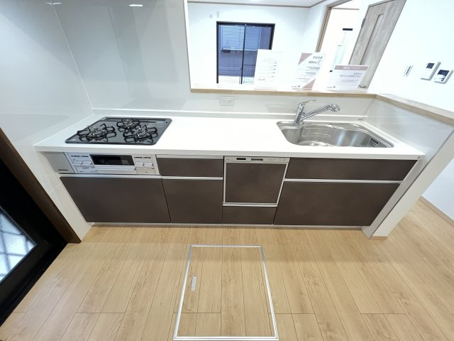 香芝市旭ヶ丘5丁目のキッチン|家族との会話を楽しめるカウンターキッチンです