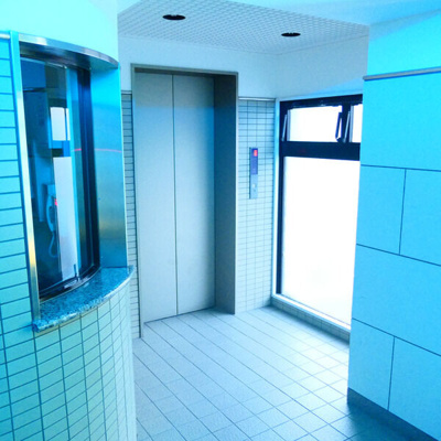 【ロビー】 | シュプレーム堺