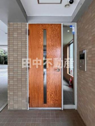 ルミークアン笹塚のエントランス