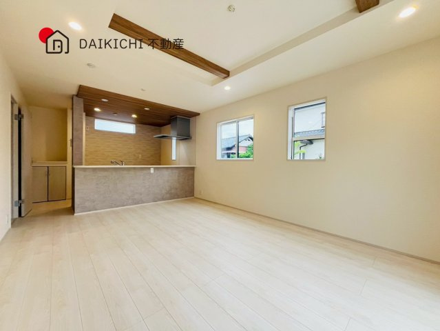 【居間・リビング】 | 桶川市大字坂田　新築戸建　全2棟　1号棟