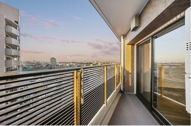 【バルコニー】