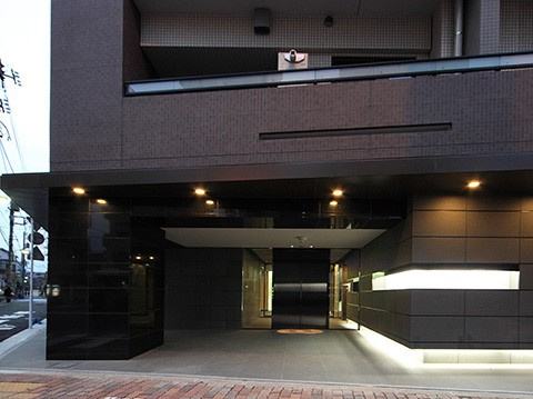 【エントランス】