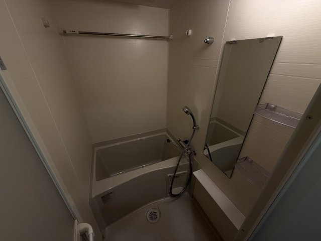GENOVIA神戸湊川公園の浴室|同物件別部屋写真