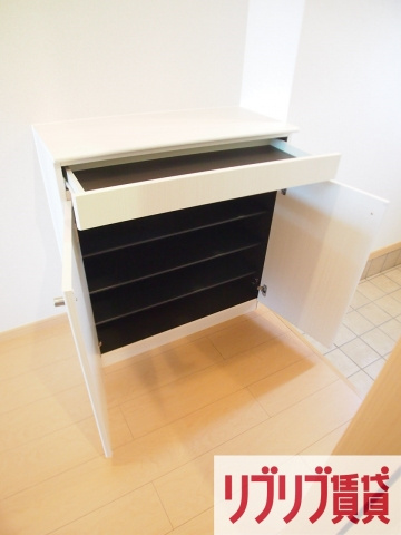 クラスターヒルの玄関