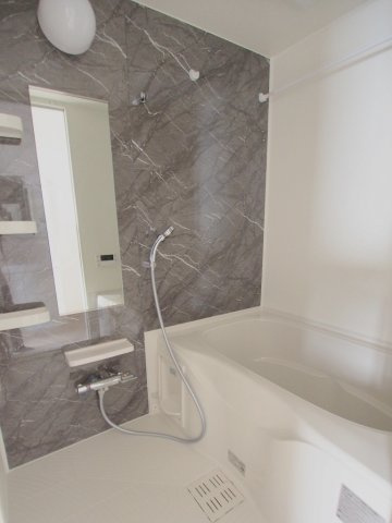 アウローラ長束西の浴室