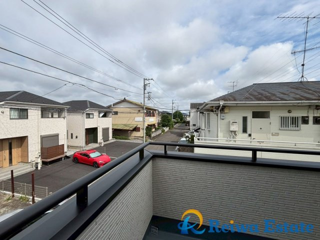 新築戸建　茅ヶ崎市堤のバルコニー|2階洋室は全室バルコニーと面しております。