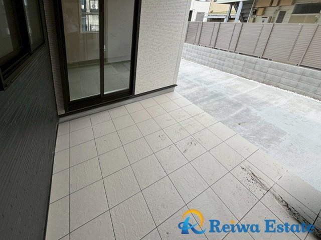 新築戸建　茅ヶ崎市堤のその他|道路からの視線を気にせずリラックスできる中庭。