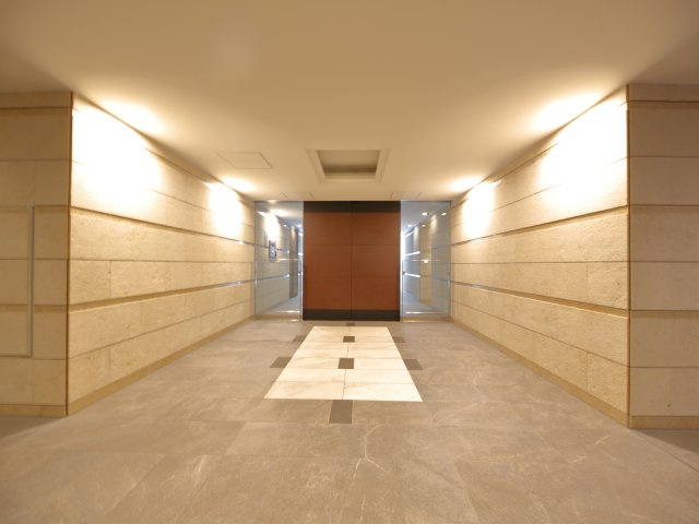 【エントランス】