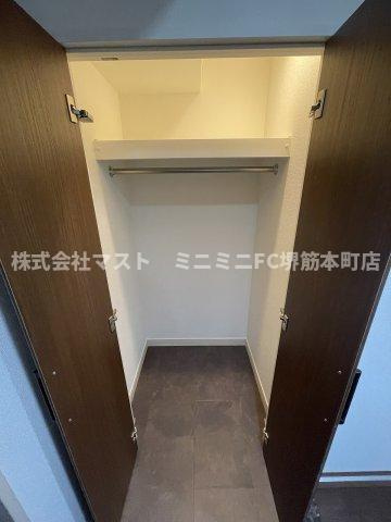 旧　オリーブコートの収納