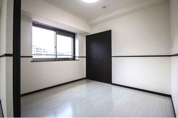 Ｌｏｔｕｓ覚王山の寝室