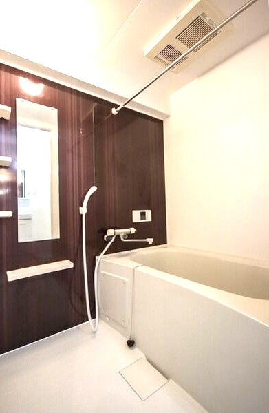 Ｌｏｔｕｓ覚王山の浴室